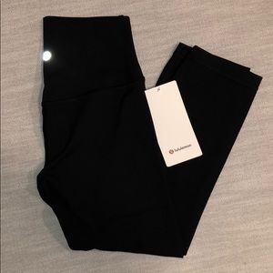 Align HR crop 21” *cool